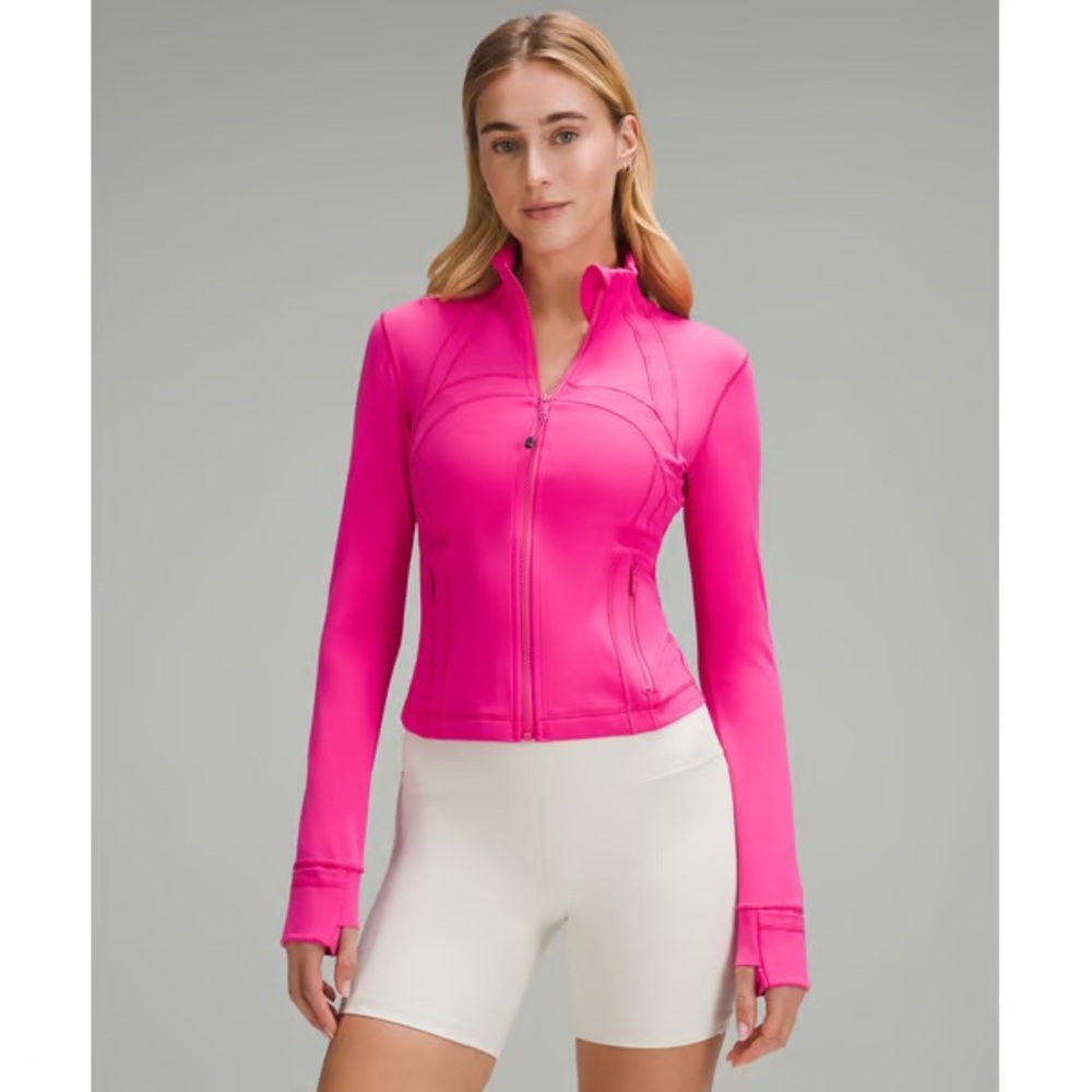 Lululemon Nulu cropped Sonic Pink size 6